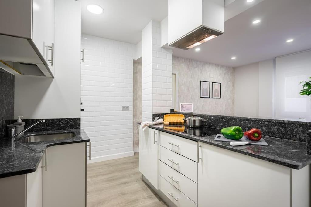El Patio De Schulz Apartment Gijon Ngoại thất bức ảnh
